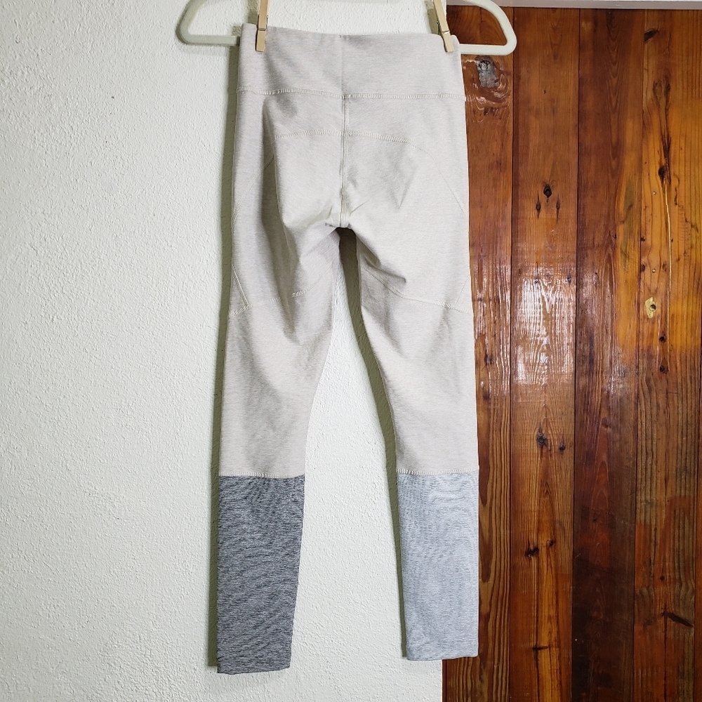 OUTDOOR VOICES Fitted Colorblock Leggings - Picture 4 of 5